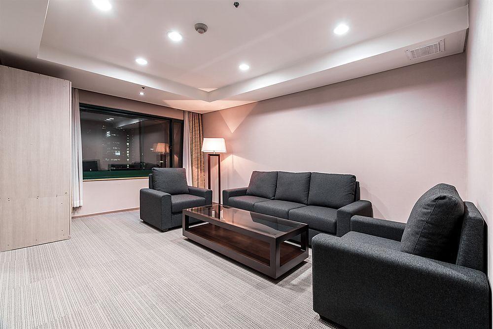New Hilltop Hotel Сеул Екстер'єр фото