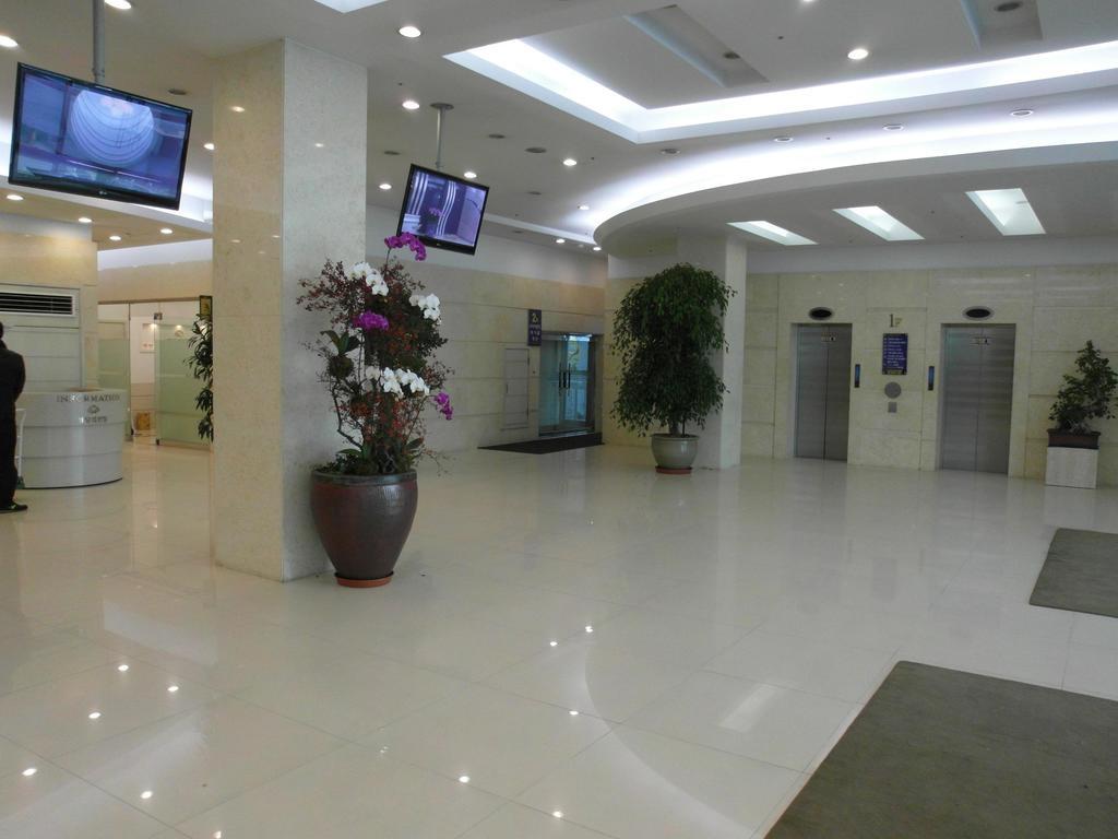 New Hilltop Hotel Сеул Екстер'єр фото