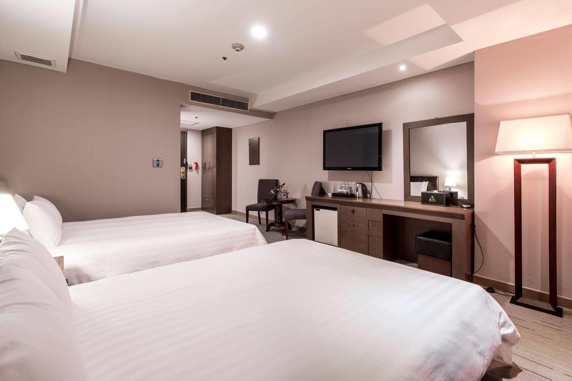 New Hilltop Hotel Сеул Екстер'єр фото