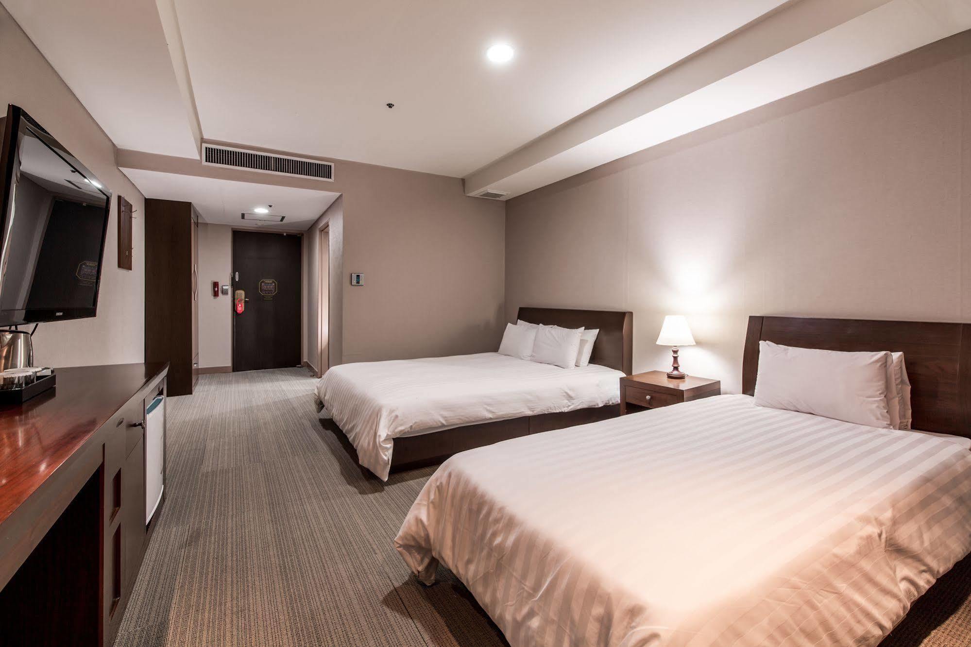 New Hilltop Hotel Сеул Екстер'єр фото